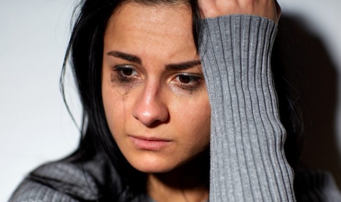 Sobrecarga de roles y falta de apoyo impactan la salud mental de las mujeres chilenas