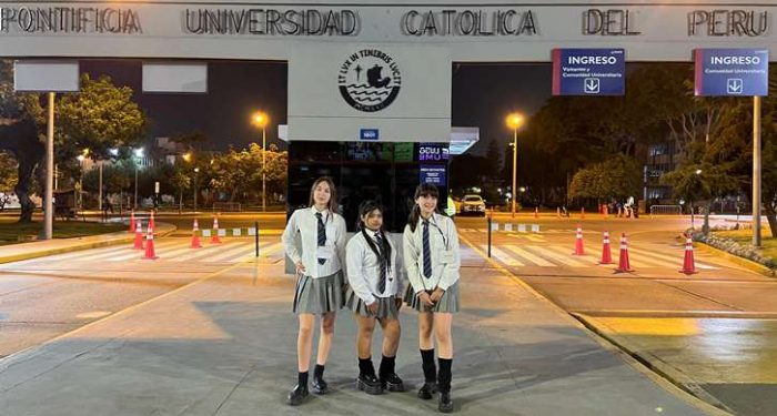 Estudiantes del Liceo Bicentenario Comercial Diego Portales participan en torneo internacional de debate