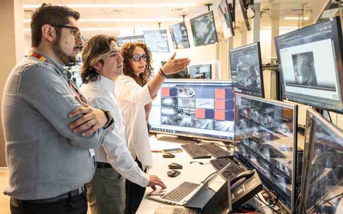 Cámaras con analítica avanzada e inteligencia artificial apoyan la erradicación de conductas de riesgo en División El Teniente