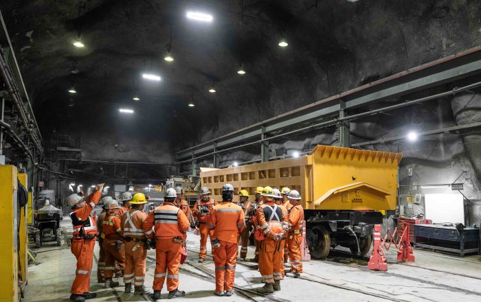 Trabajo colaborativo devuelve a la operación cuatro carros ferroviarios para traslado de mineral